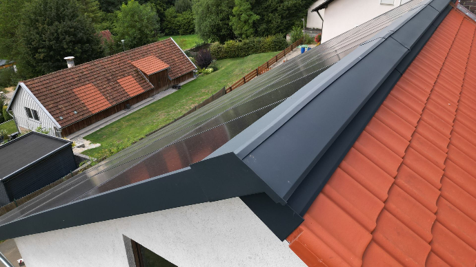 Kristallia Energiedach – flexibel auf jedem Dachtyp